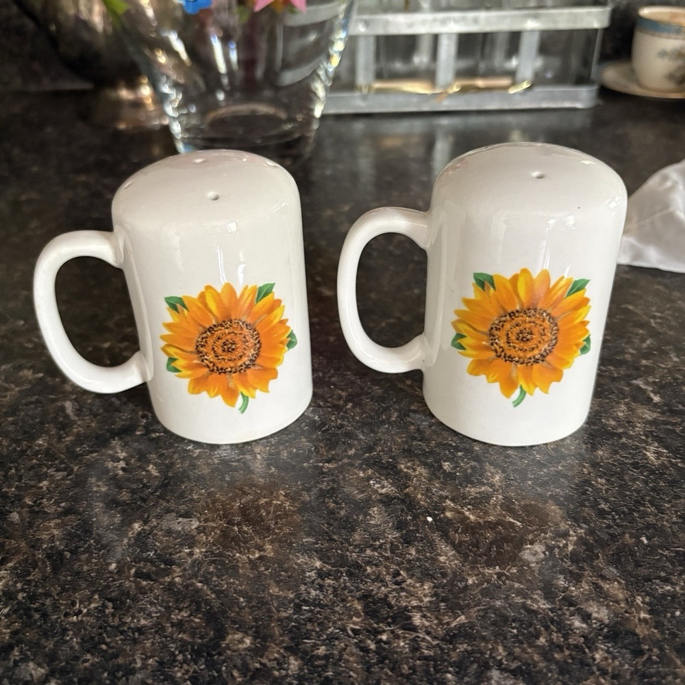 Vintage Sunflower White Ceramic Salt and Pepper Shakers